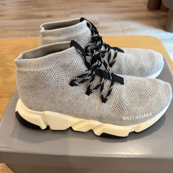 MENS SPEED LACE-UP SNEAKER IN GRAY/WHITE - Picture 1 of 6